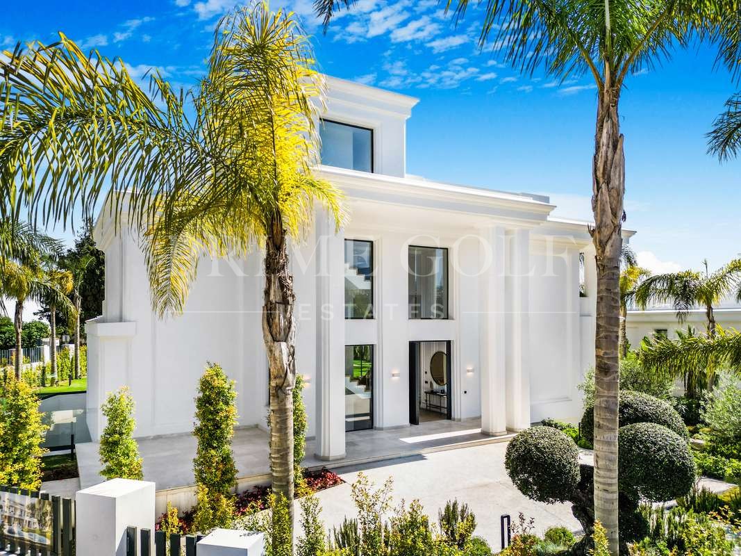 7 bed Villa For Sale in Marbella, Malaga - thumb 36