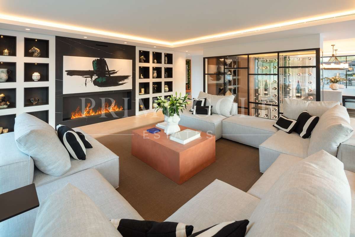 5 bed Villa For Sale in Marbella, Malaga - thumb 6