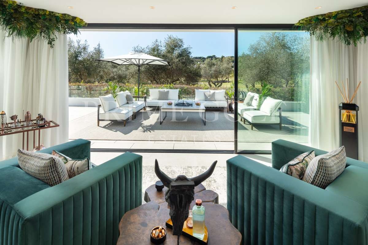 5 bed Villa For Sale in Marbella, Malaga - thumb 9