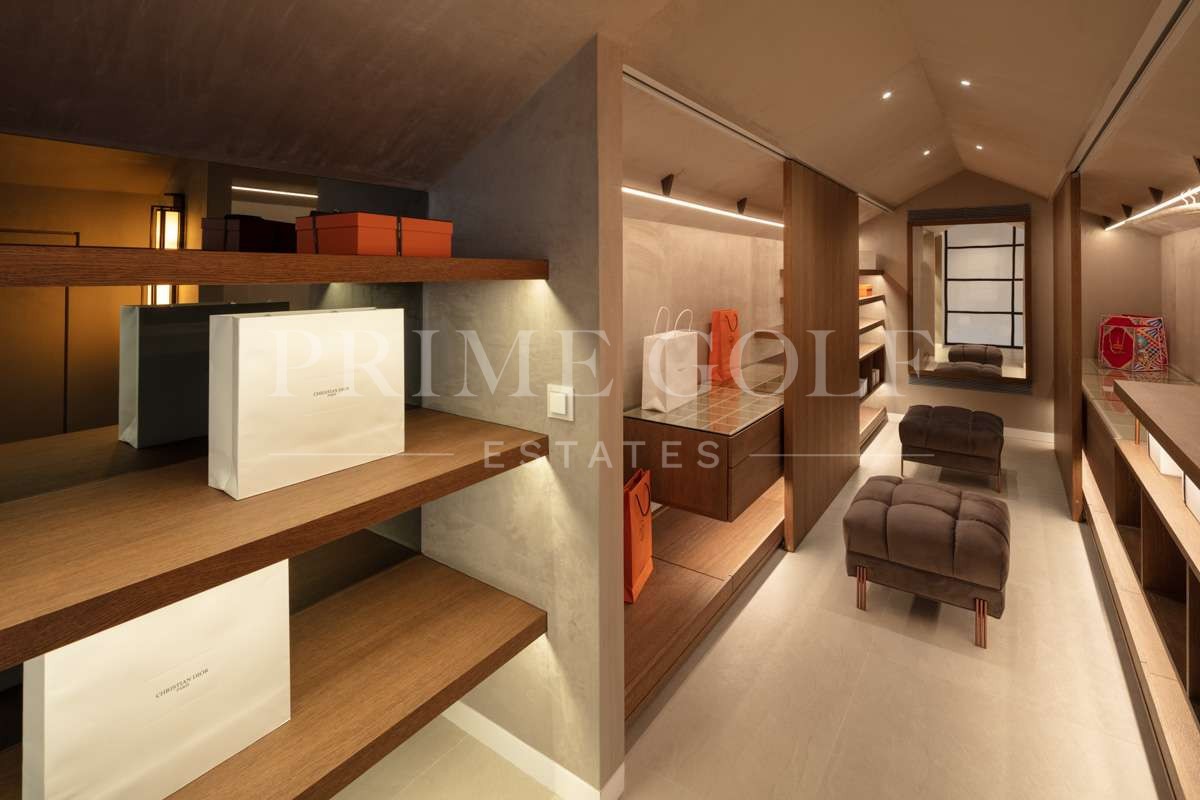 5 bed Villa For Sale in Marbella, Malaga - thumb 16