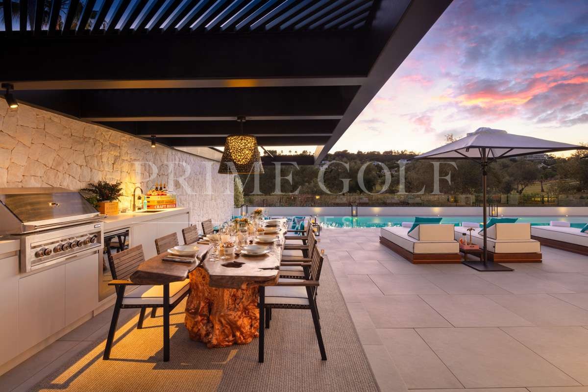 5 bed Villa For Sale in Marbella, Malaga - thumb 26