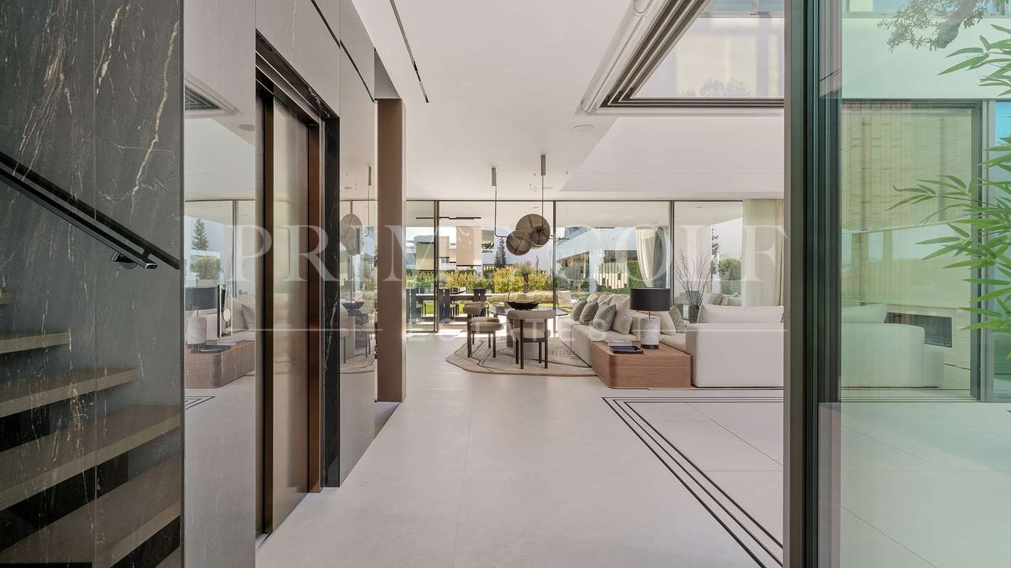 4 bed Villa For Sale in Marbella, Malaga - thumb 34