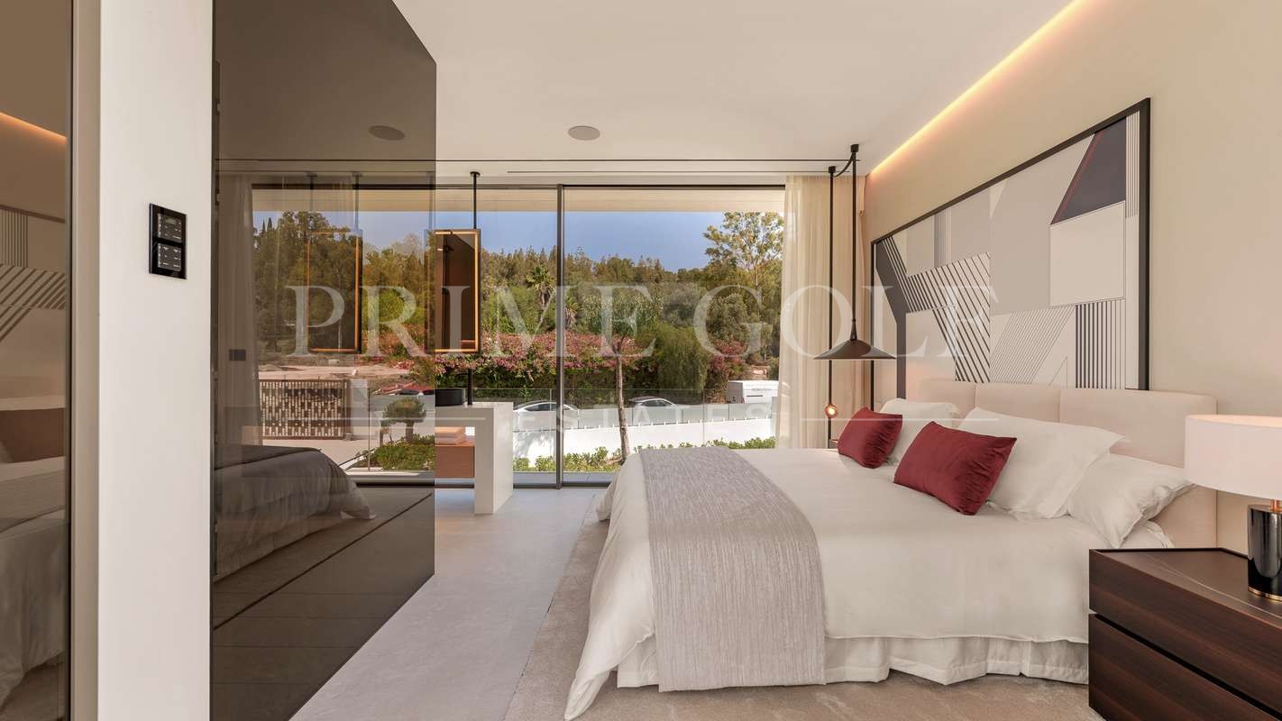 4 bed Villa For Sale in Marbella, Malaga - thumb 17