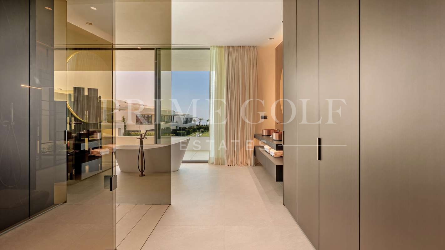 4 bed Villa For Sale in Marbella, Malaga - thumb 22