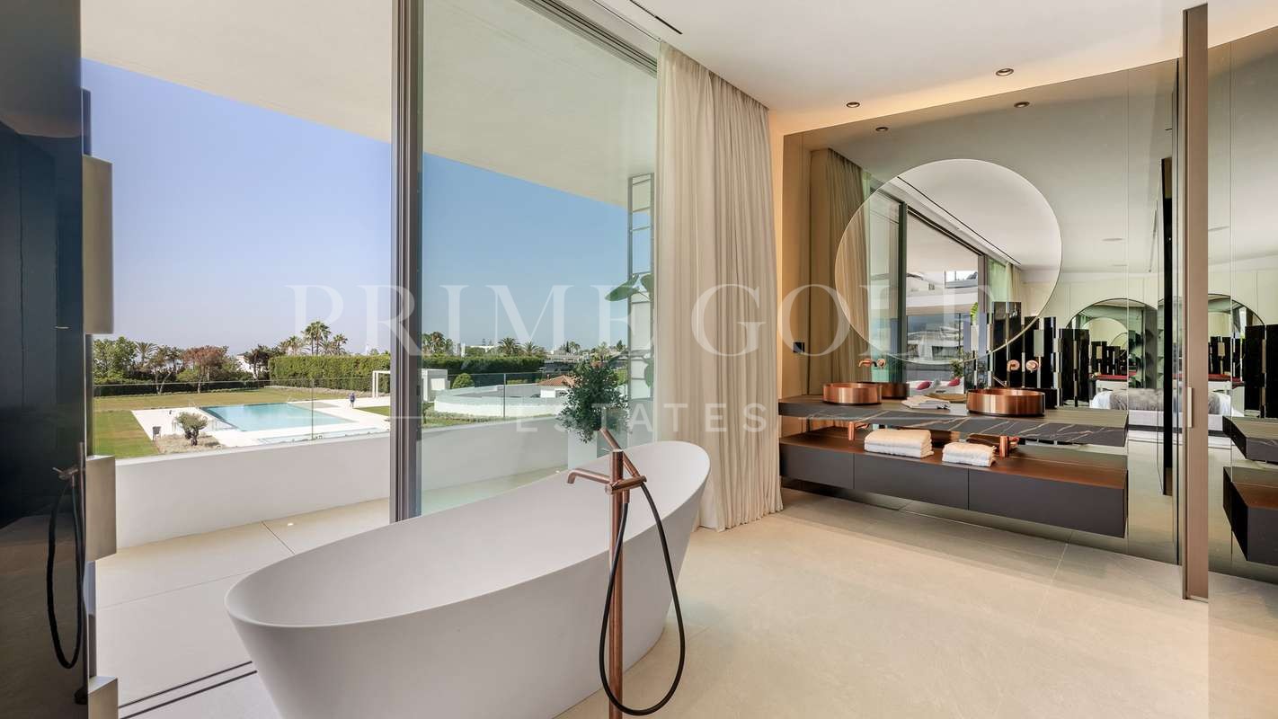 4 bed Villa For Sale in Marbella, Malaga - thumb 26