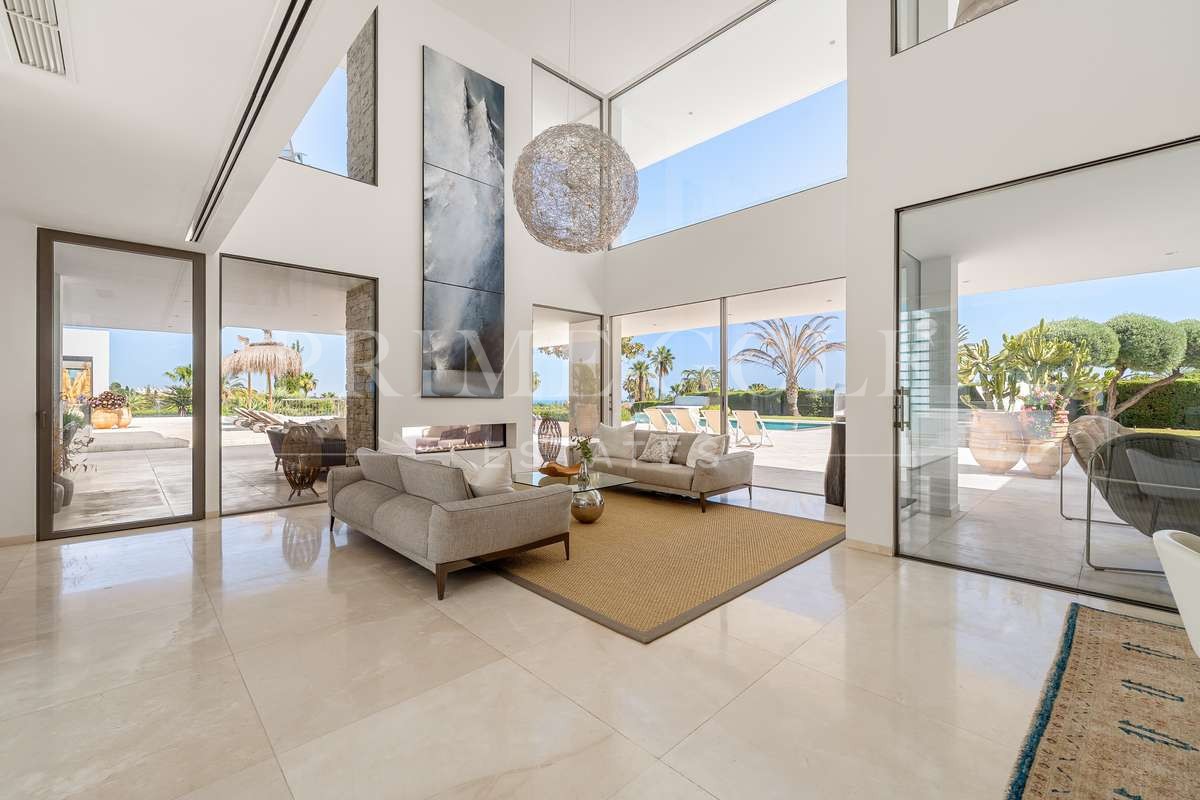 7 bed Villa For Sale in Marbella, Malaga - thumb 1