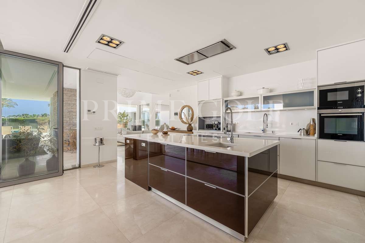 7 bed Villa For Sale in Marbella, Malaga - thumb 5