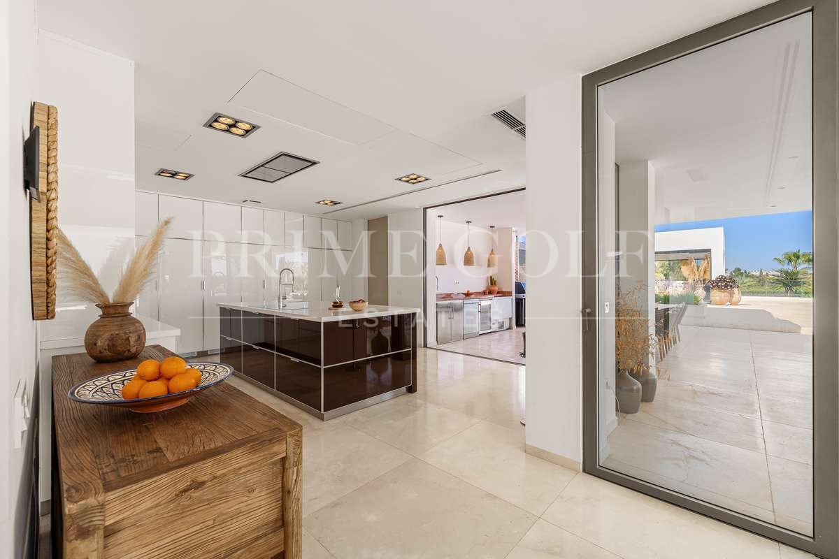 7 bed Villa For Sale in Marbella, Malaga - thumb 6