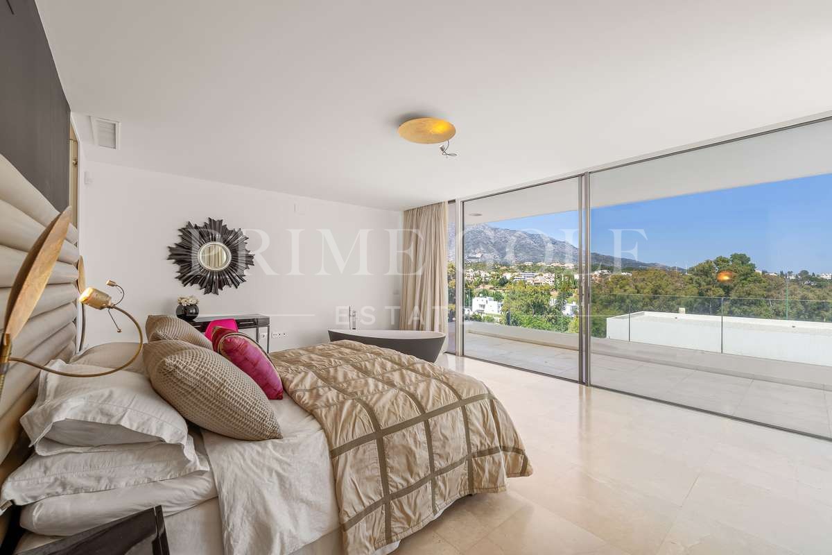 7 bed Villa For Sale in Marbella, Malaga - thumb 10