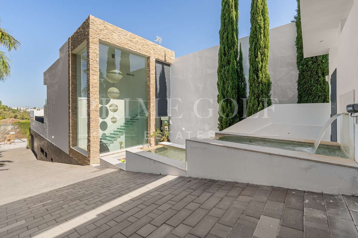 7 bed Villa For Sale in Marbella, Malaga - thumb 34