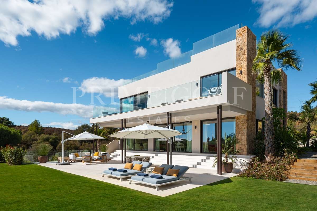 5 bed Villa For Sale in Marbella, Malaga - thumb 4