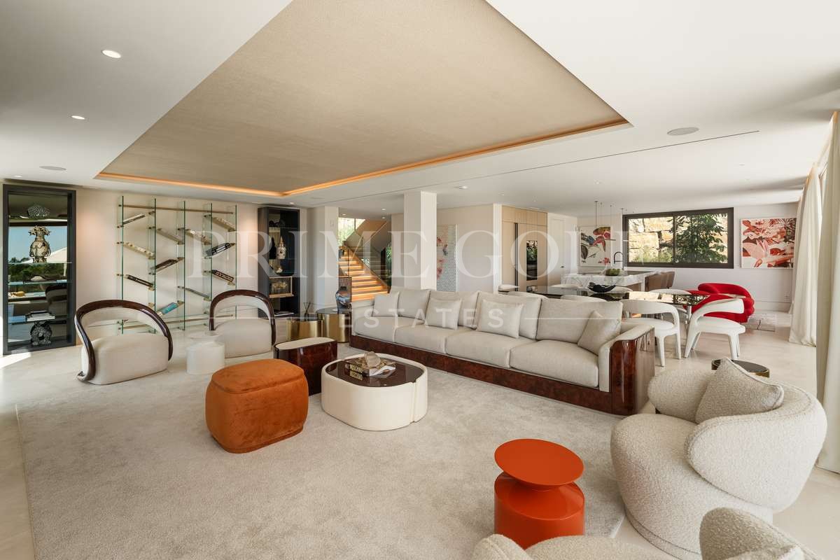 5 bed Villa For Sale in Marbella, Malaga - thumb 6
