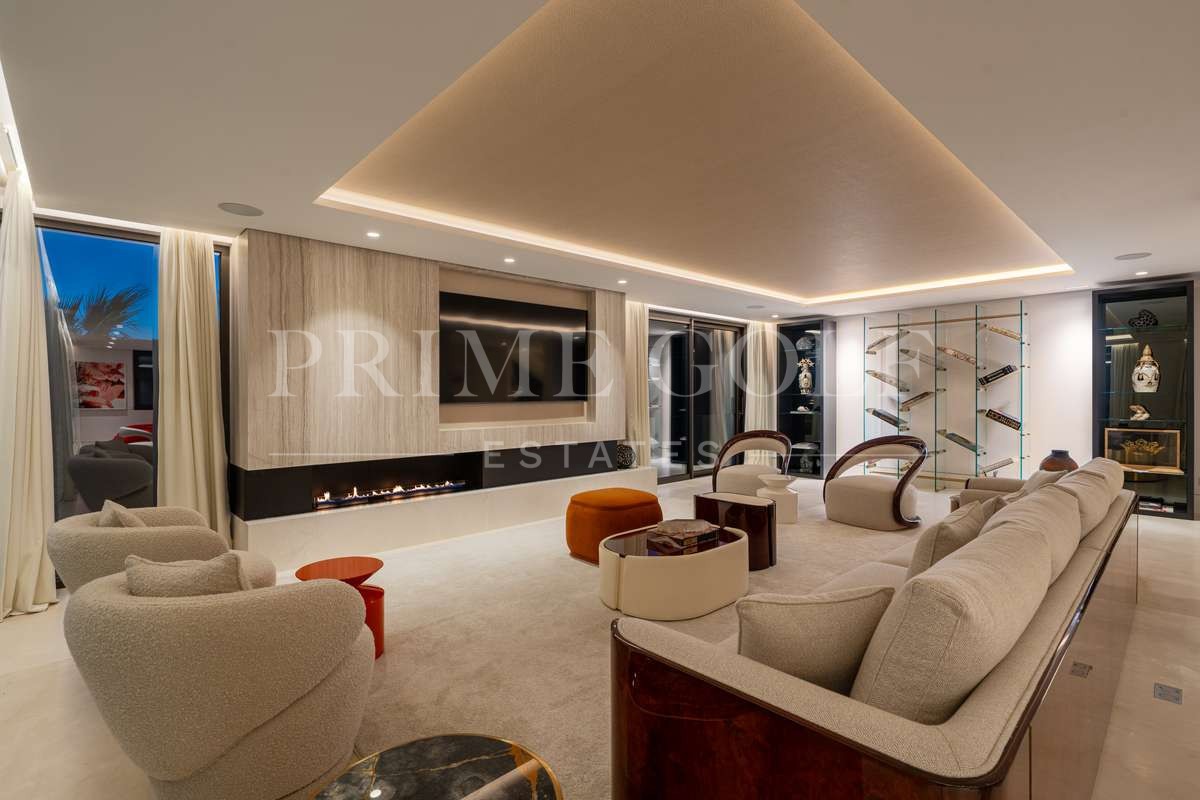 5 bed Villa For Sale in Marbella, Malaga - thumb 7