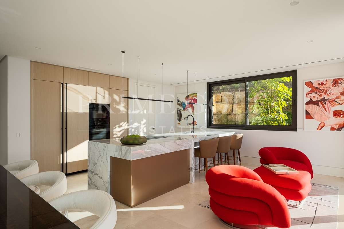 5 bed Villa For Sale in Marbella, Malaga - thumb 10