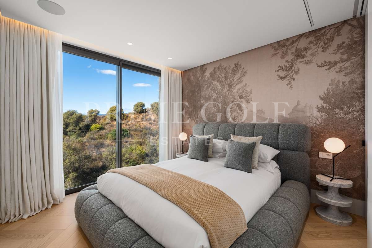 5 bed Villa For Sale in Marbella, Malaga - thumb 15