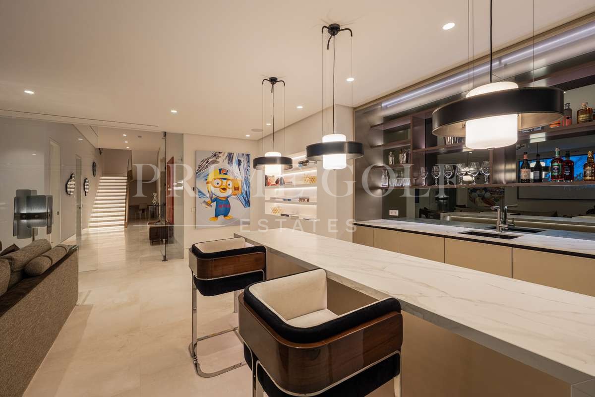 5 bed Villa For Sale in Marbella, Malaga - thumb 22