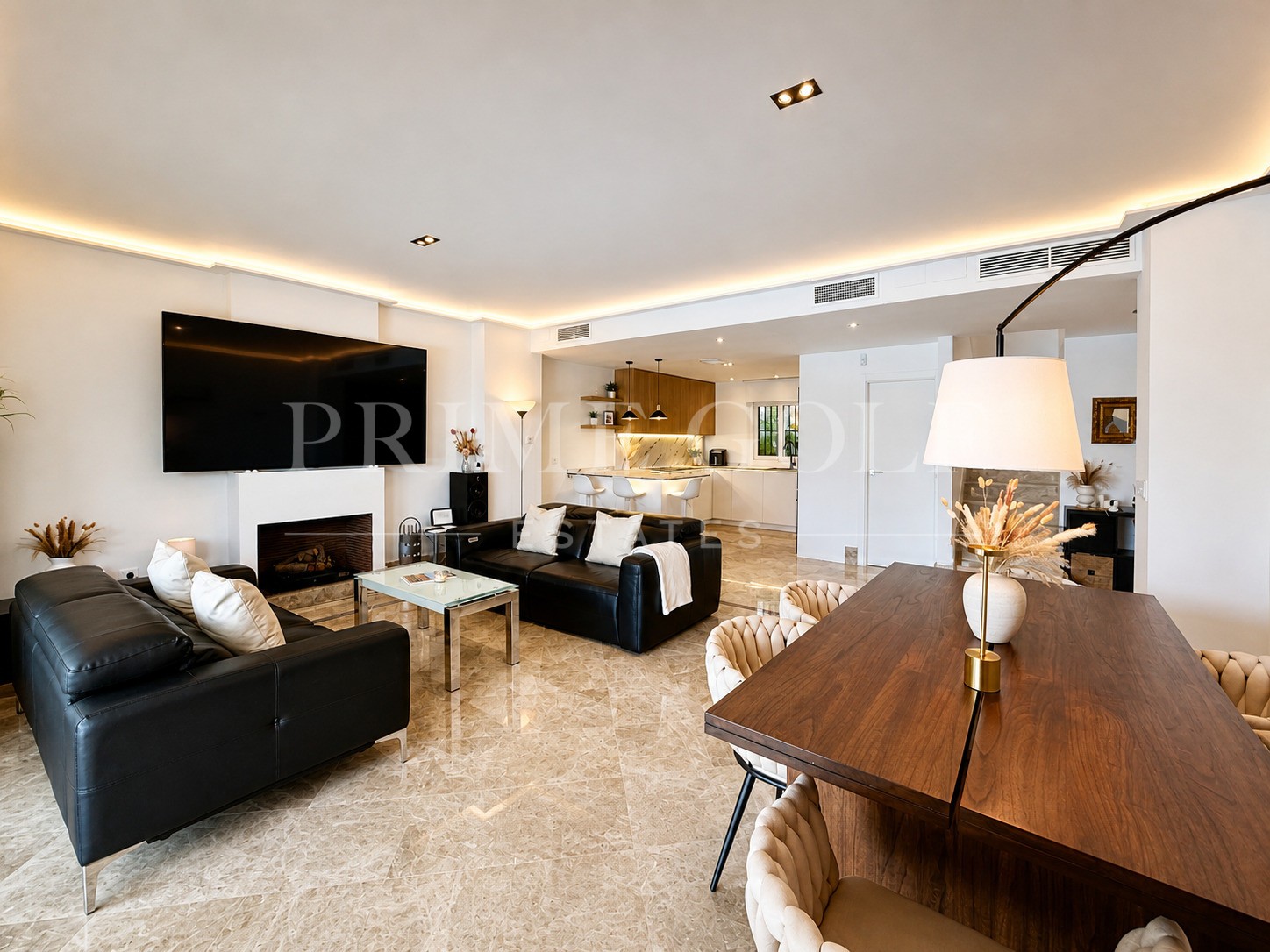 4 bed Townhouse For Sale in Marbella East, Malaga - thumb 3