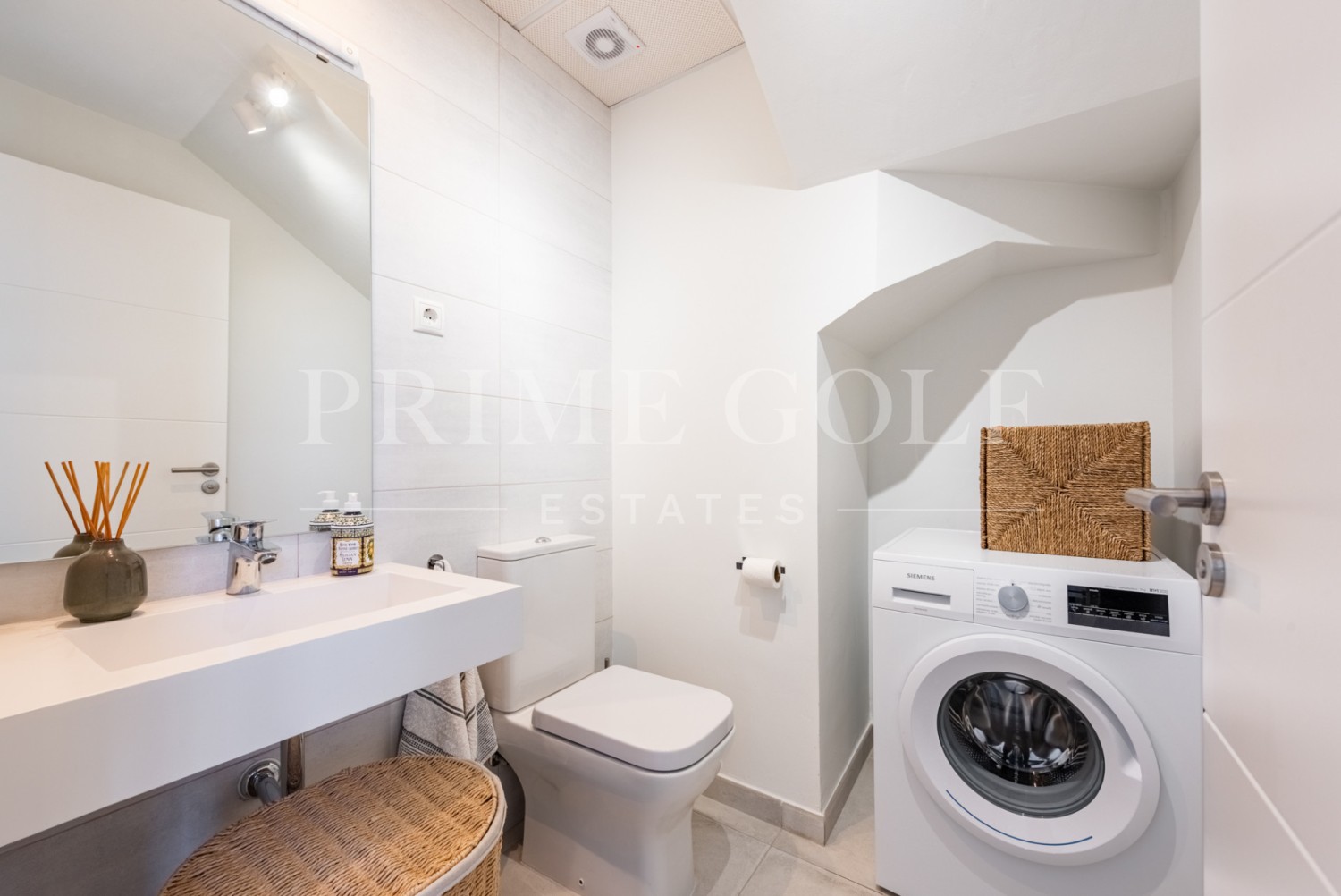 3 bed Penthouse For Sale in Estepona, Malaga - thumb 23