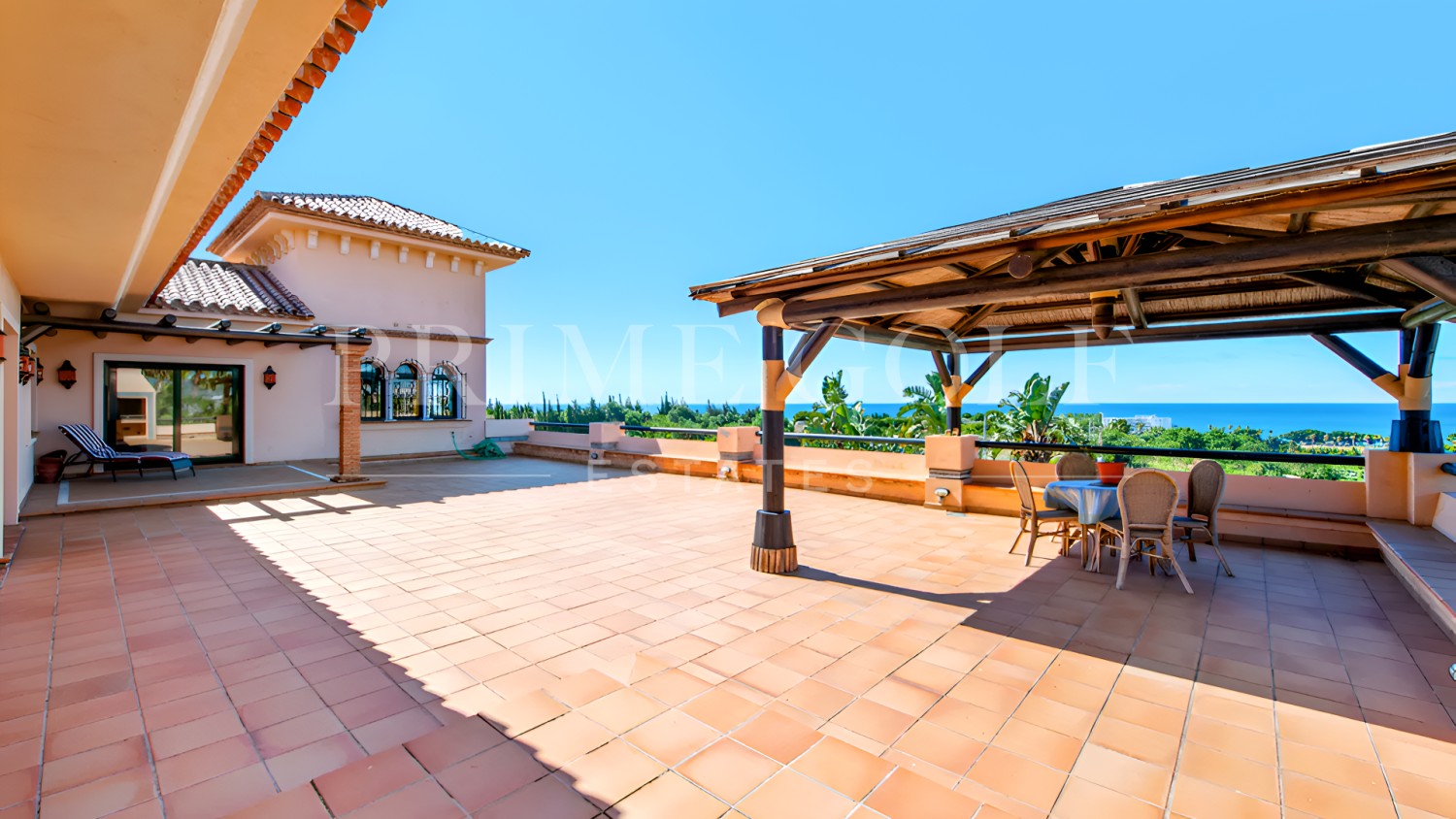 6 bed Villa For Sale in Estepona, Malaga - thumb 3