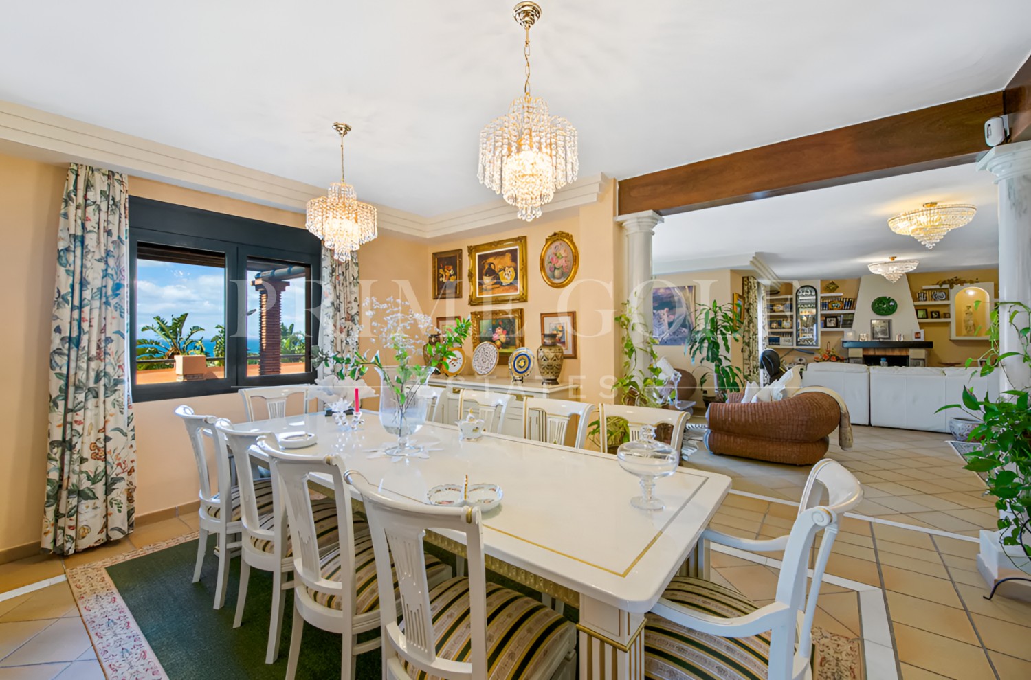 6 bed Villa For Sale in Estepona, Malaga - thumb 5