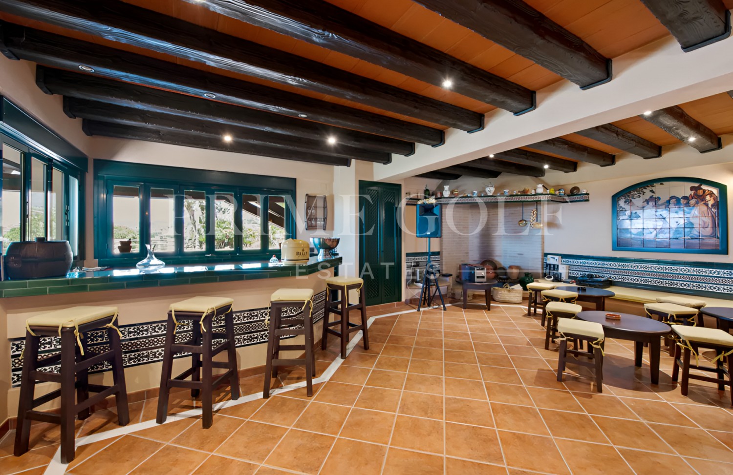 6 bed Villa For Sale in Estepona, Malaga - thumb 10