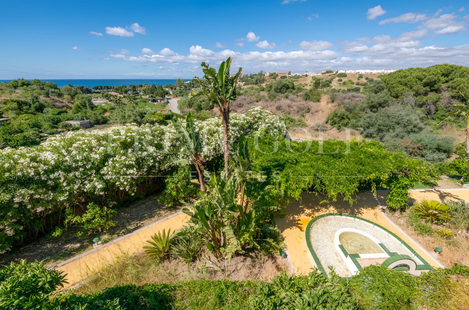 6 bed Villa For Sale in Estepona, Malaga - thumb 13