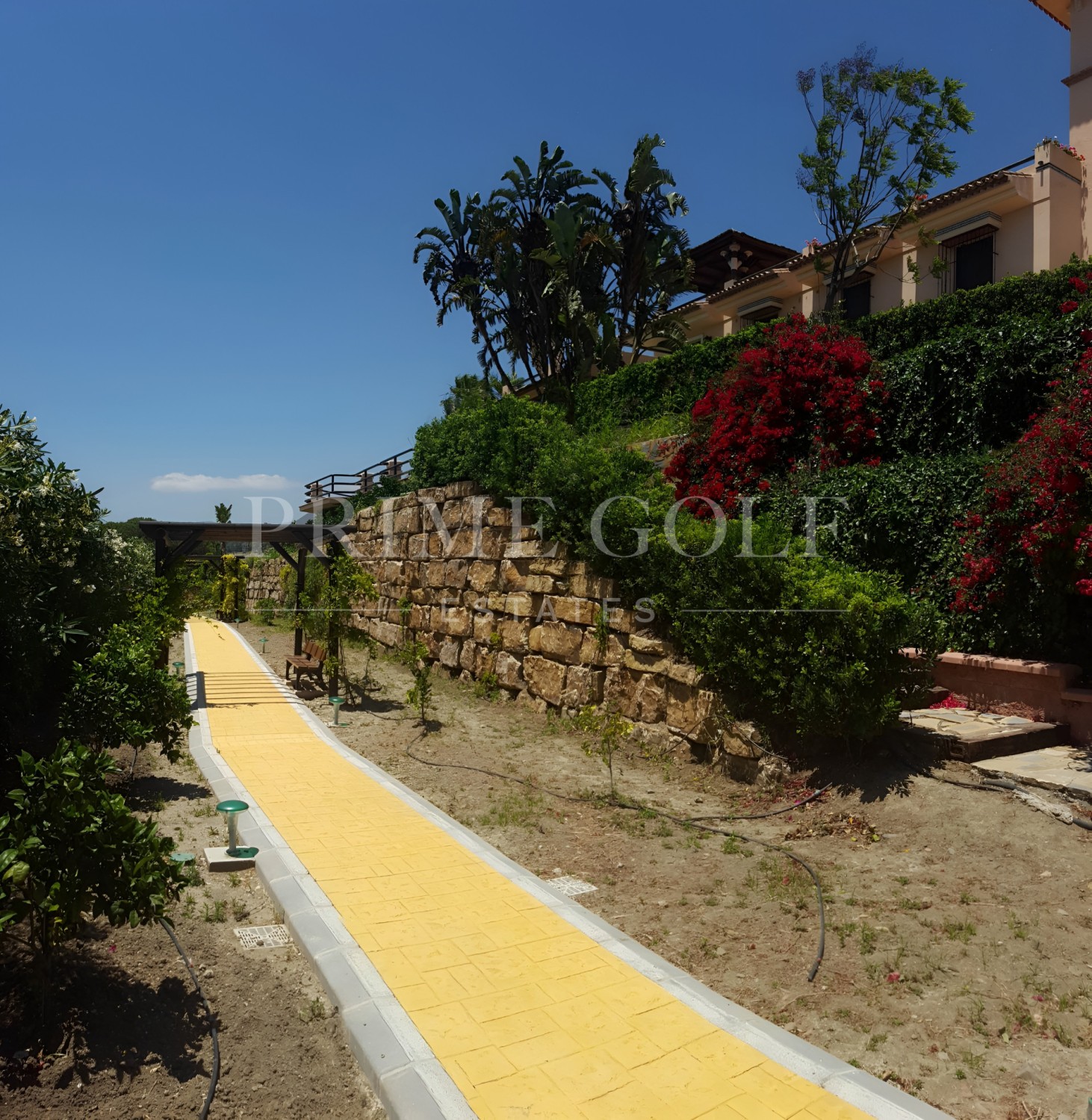 6 bed Villa For Sale in Estepona, Malaga - thumb 22