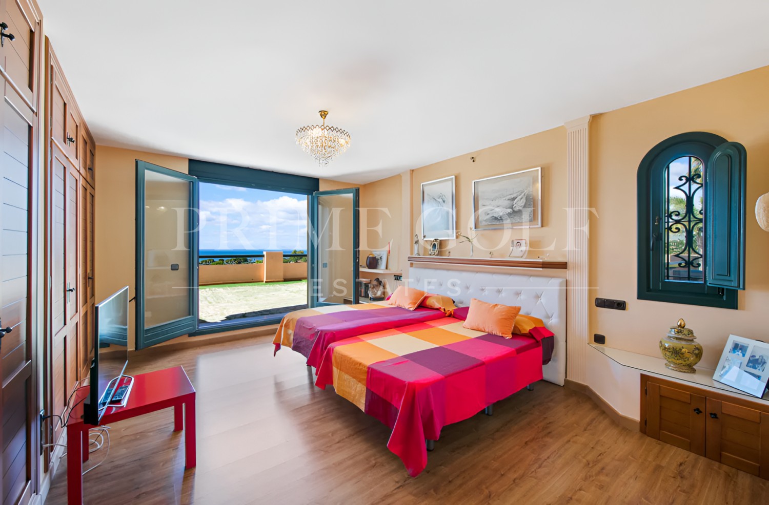 6 bed Villa For Sale in Estepona, Malaga - thumb 25