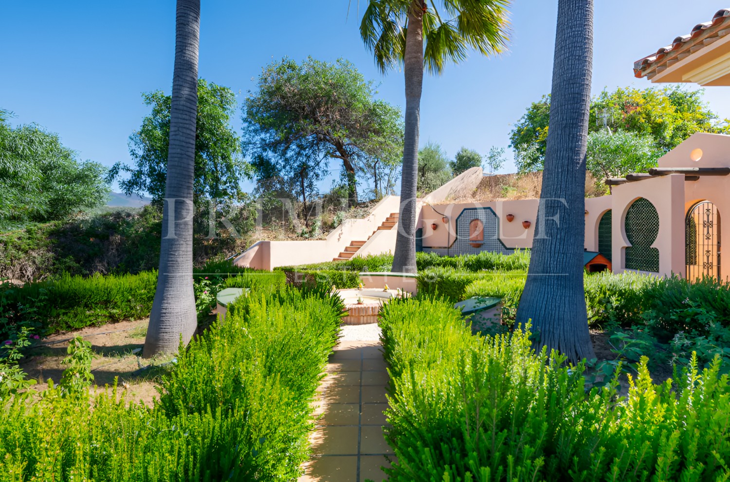 6 bed Villa For Sale in Estepona, Malaga - thumb 27