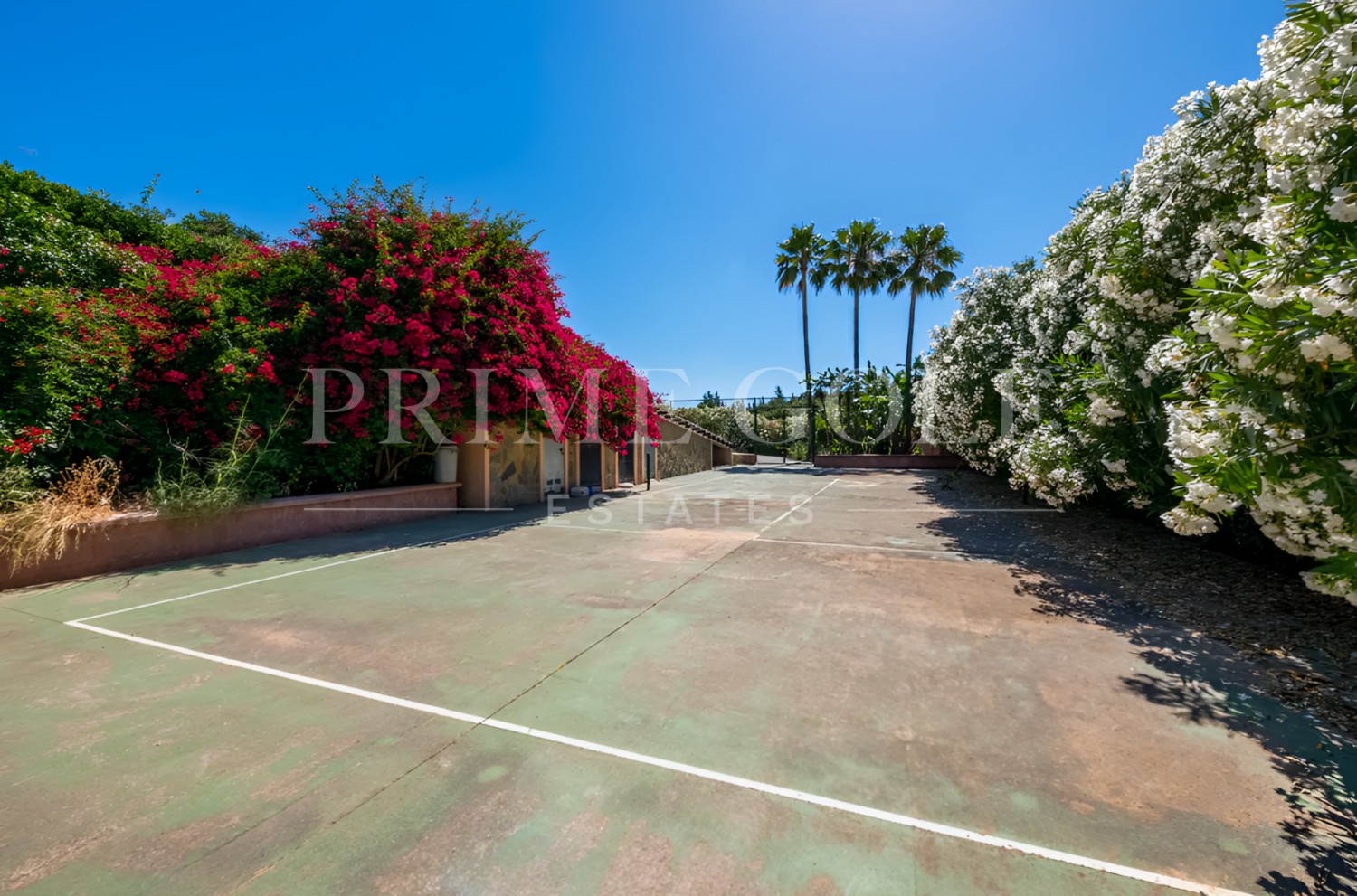 6 bed Villa For Sale in Estepona, Malaga - thumb 31