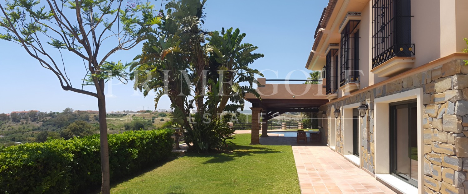 6 bed Villa For Sale in Estepona, Malaga - thumb 36
