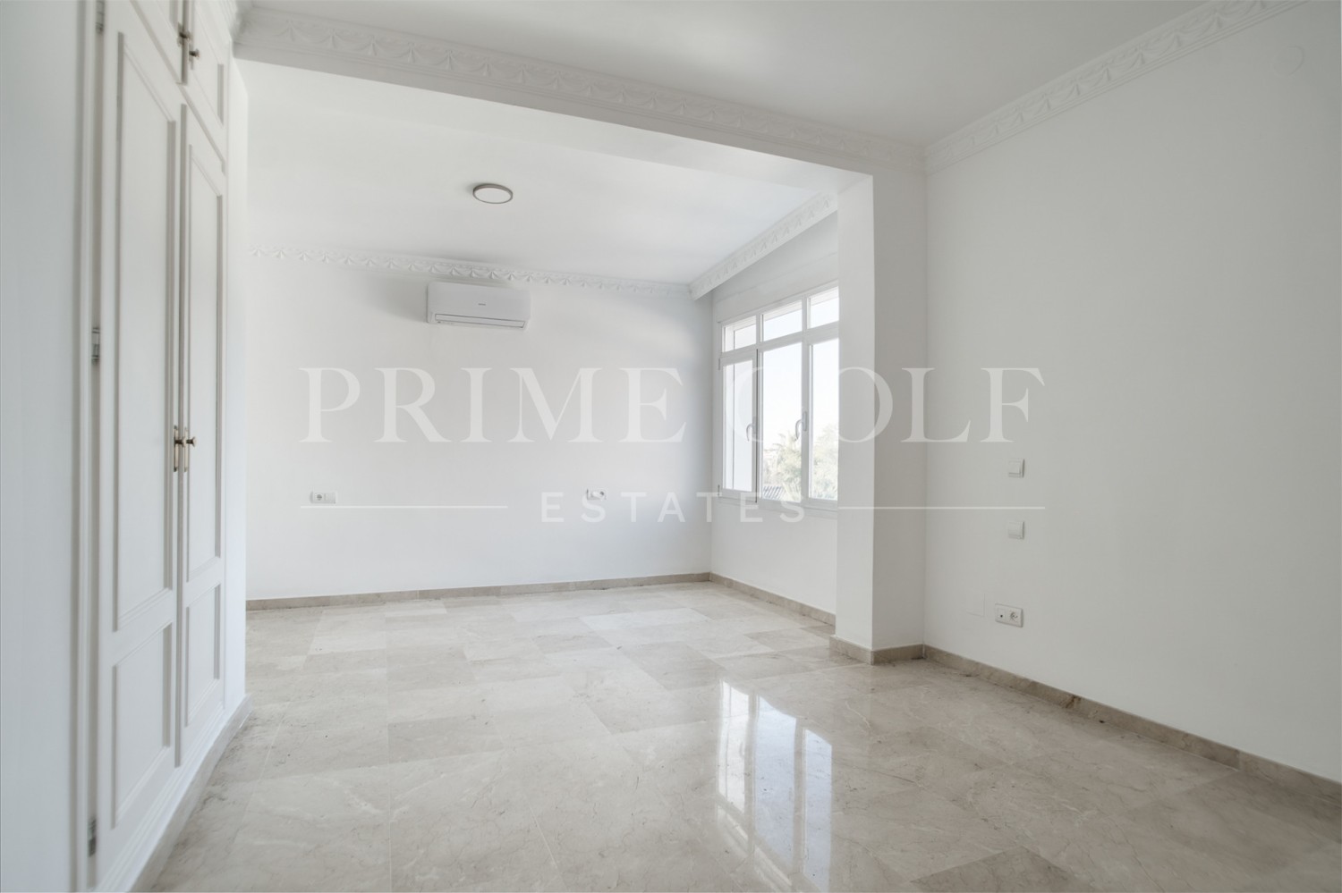 4 bed Villa For Sale in Nueva Andalucia, Malaga - thumb 16