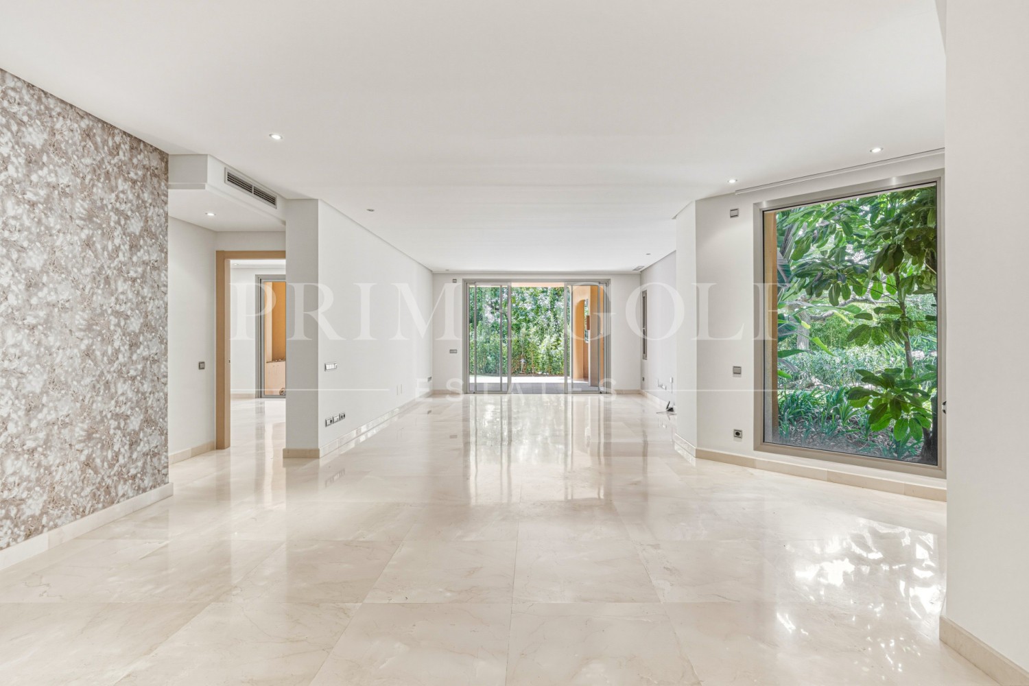 2 bed Apartment For Sale in Marbella Golden Mile, Malaga - thumb 4