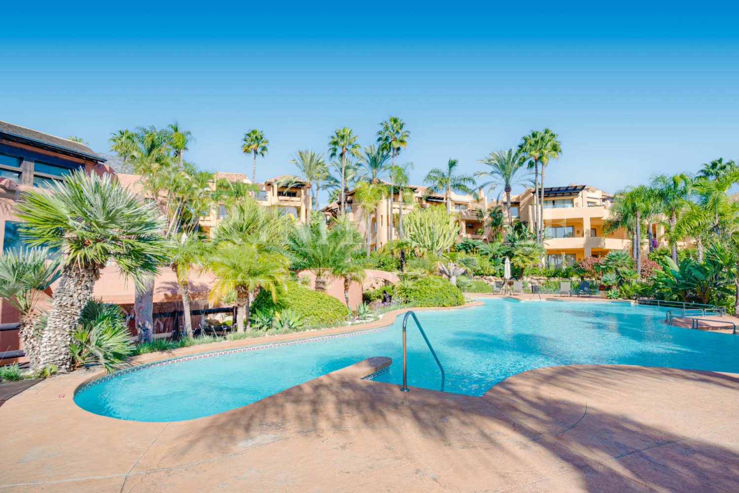 2 bed Apartment For Sale in Marbella Golden Mile, Malaga - thumb 16