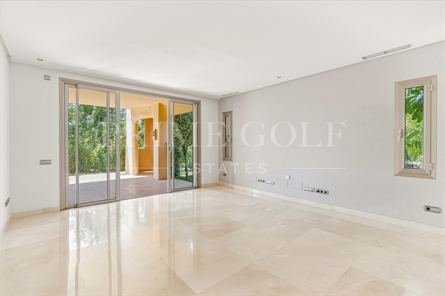 2 bed Apartment For Sale in Marbella Golden Mile, Malaga - thumb 23