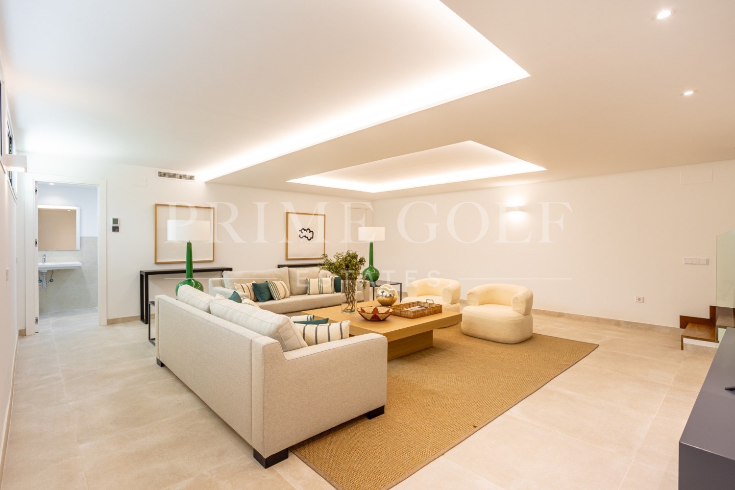 4 bed Villa For Sale in Marbella, Malaga - thumb 7