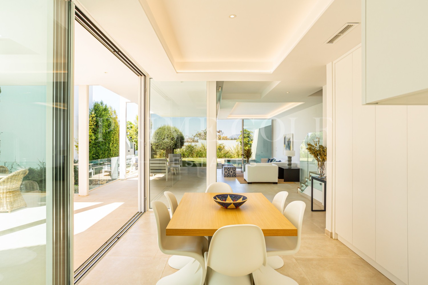 4 bed Villa For Sale in Marbella, Malaga - thumb 11