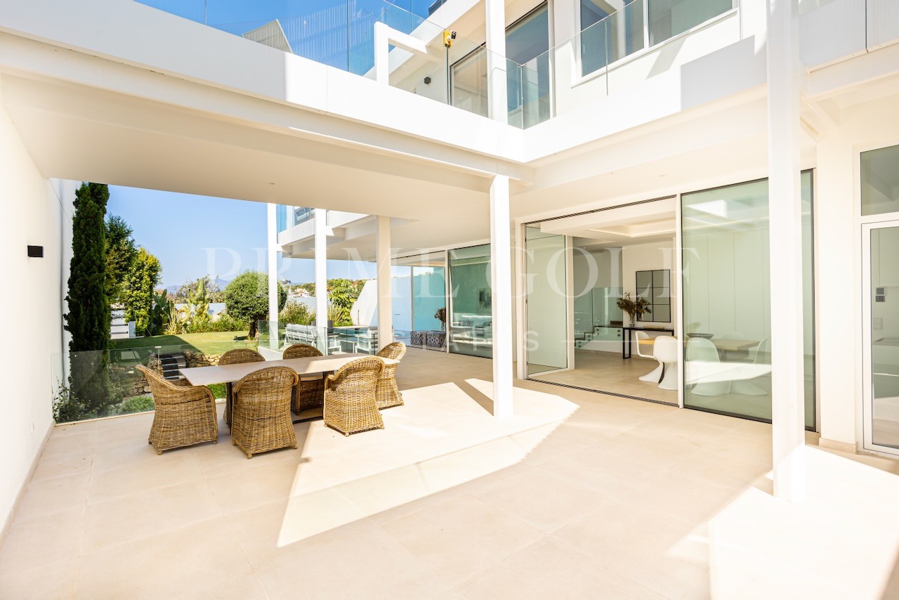 4 bed Villa For Sale in Marbella, Malaga - thumb 24