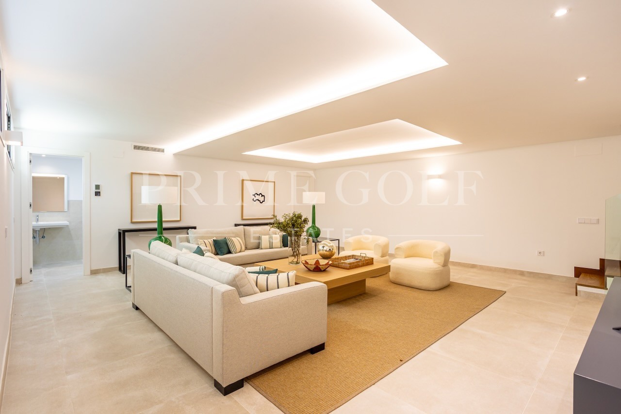 4 bed Villa For Sale in Marbella, Malaga - thumb 32