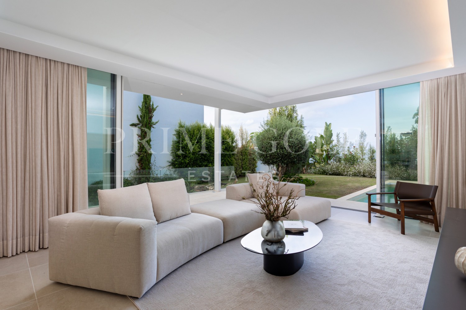 4 bed Villa For Sale in Marbella, Malaga - thumb 2