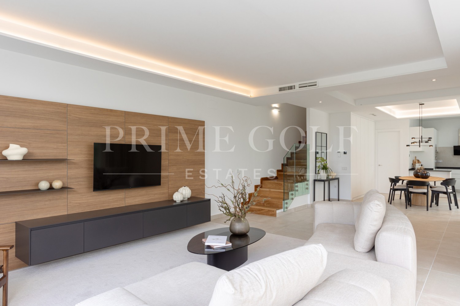 4 bed Villa For Sale in Marbella, Malaga - thumb 5
