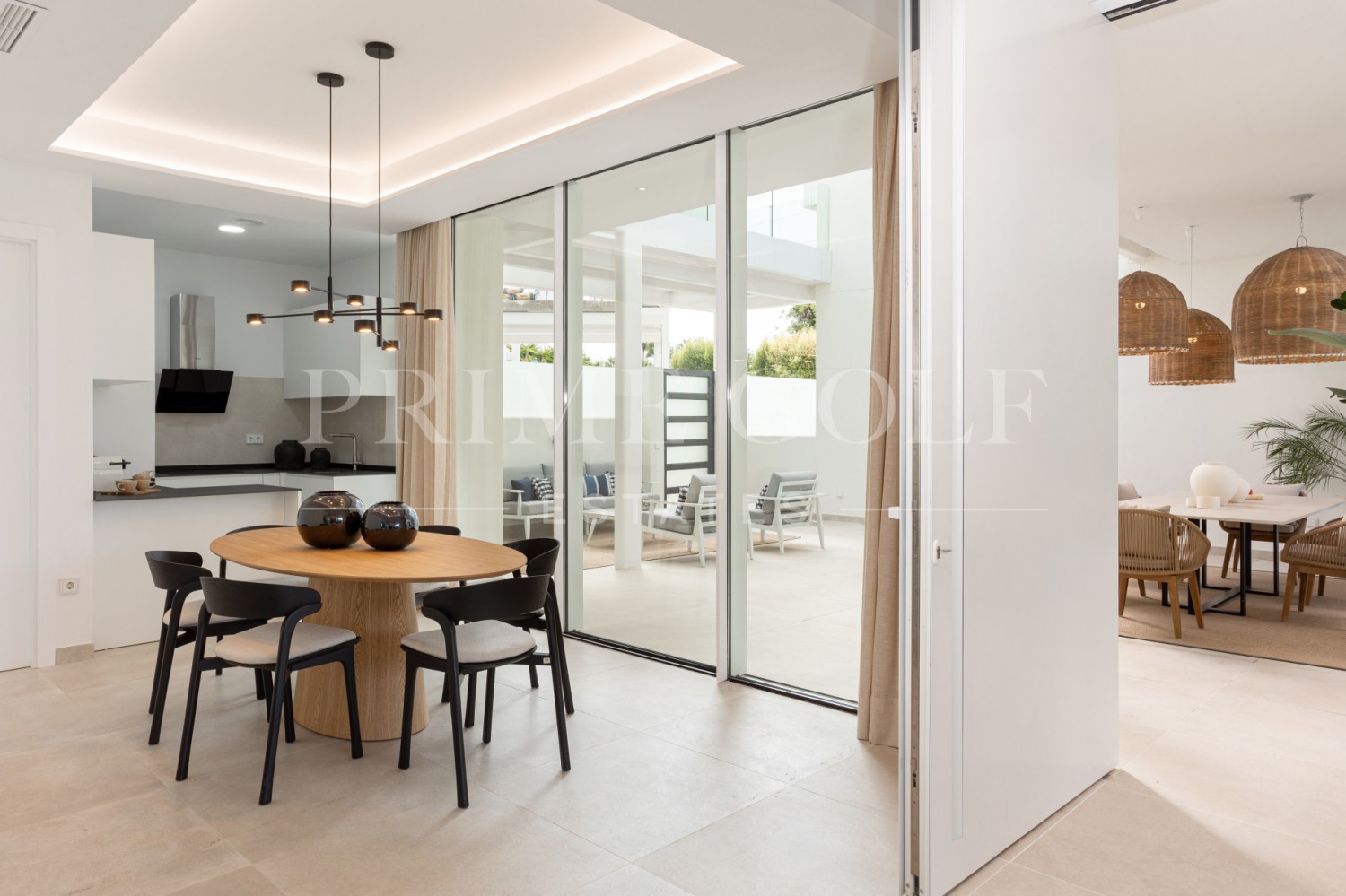 4 bed Villa For Sale in Marbella, Malaga - thumb 8