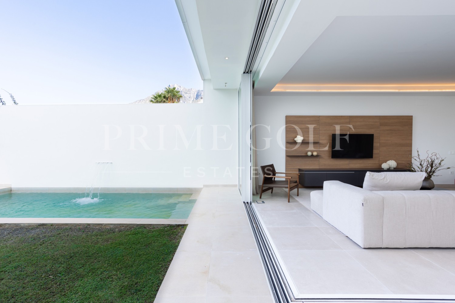 4 bed Villa For Sale in Marbella, Malaga - thumb 11