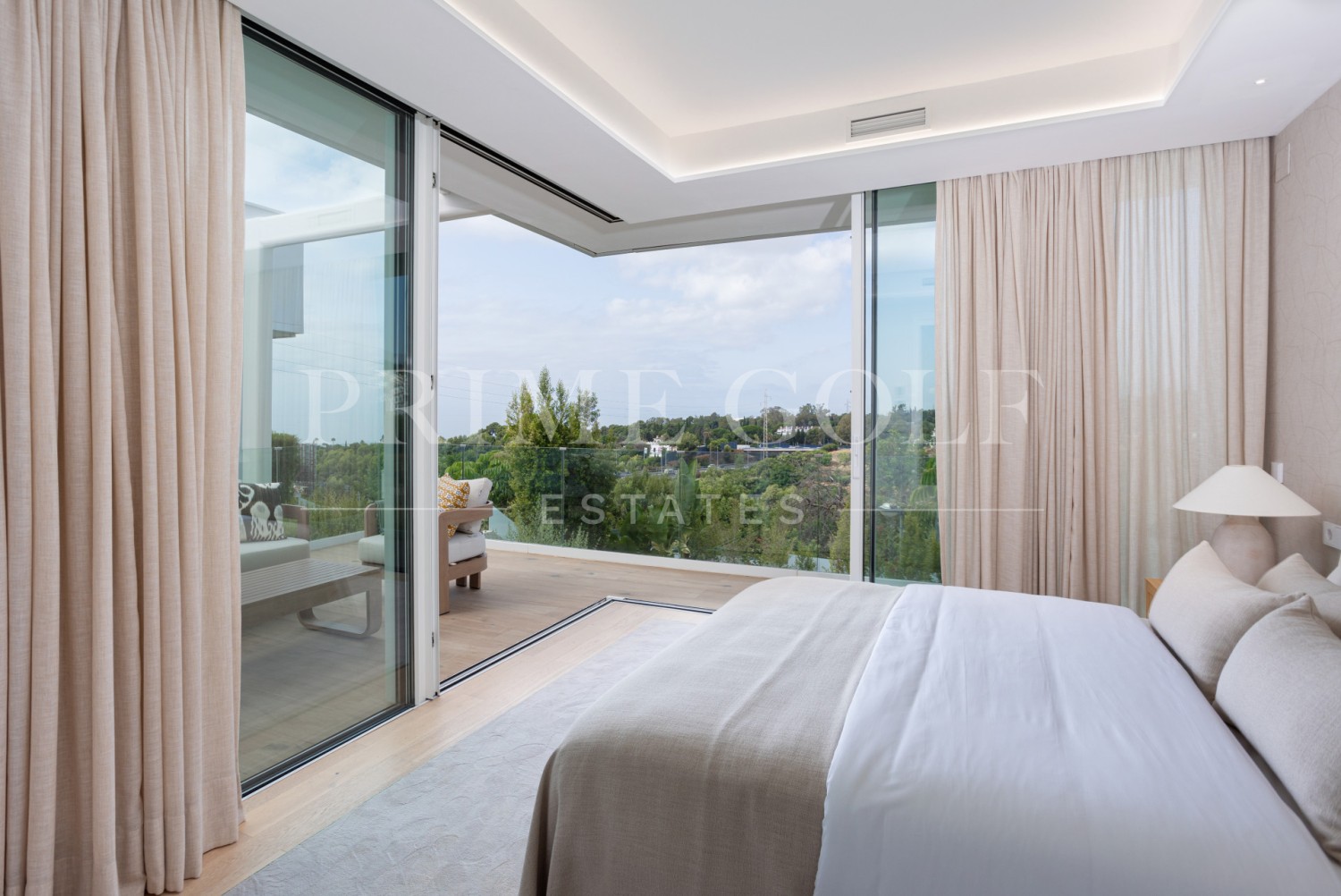 4 bed Villa For Sale in Marbella, Malaga - thumb 16