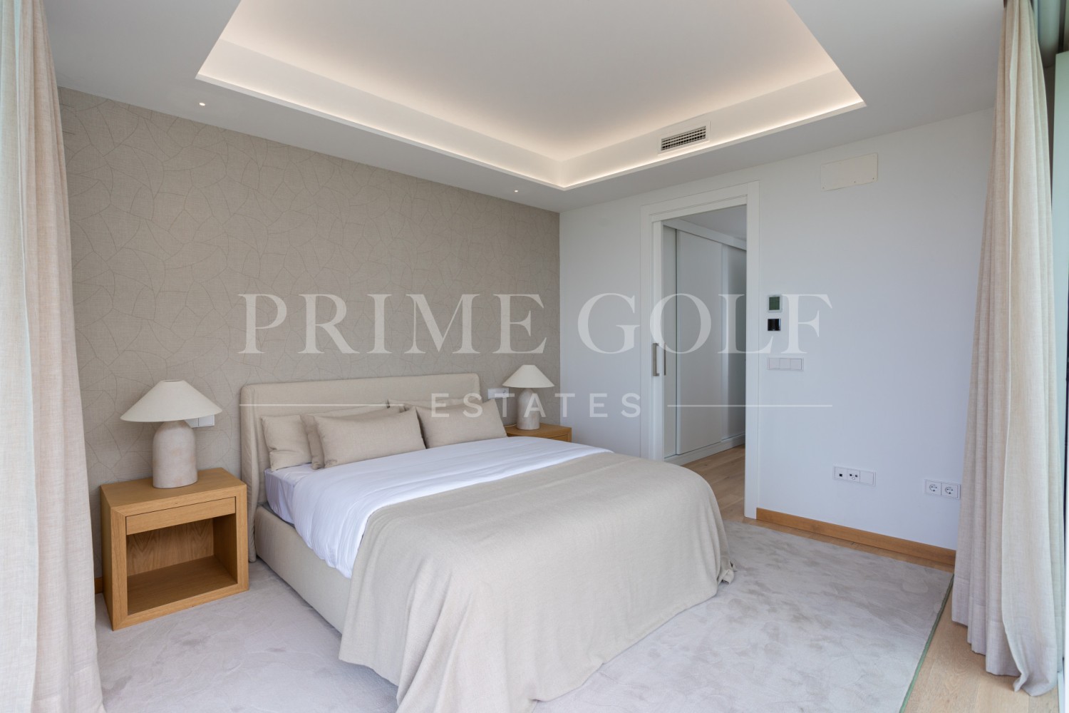 4 bed Villa For Sale in Marbella, Malaga - thumb 19