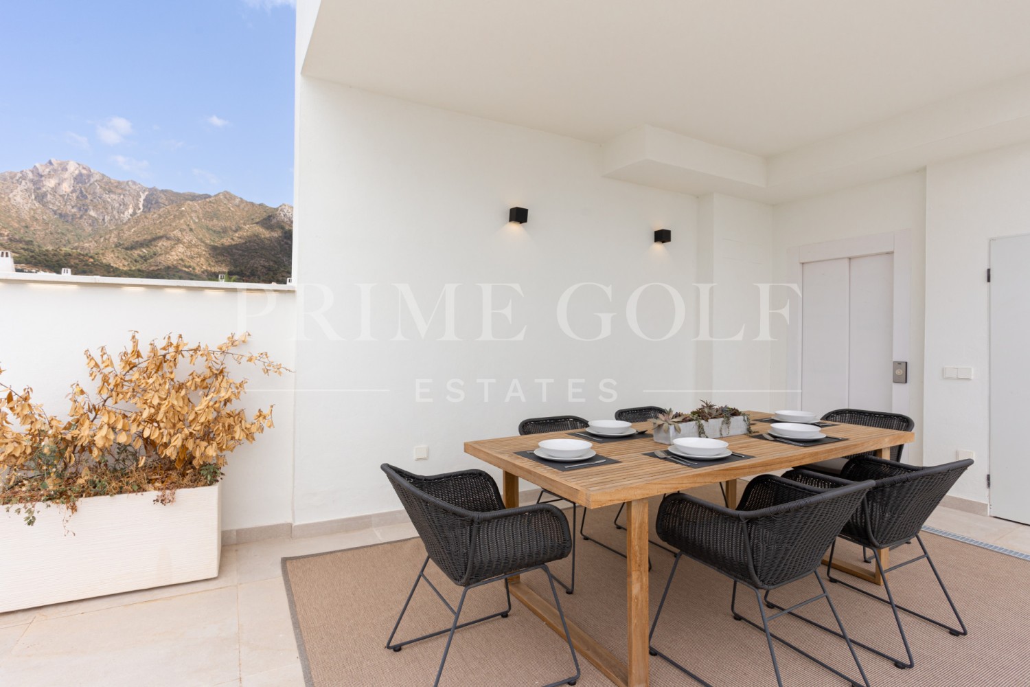 4 bed Villa For Sale in Marbella, Malaga - thumb 32