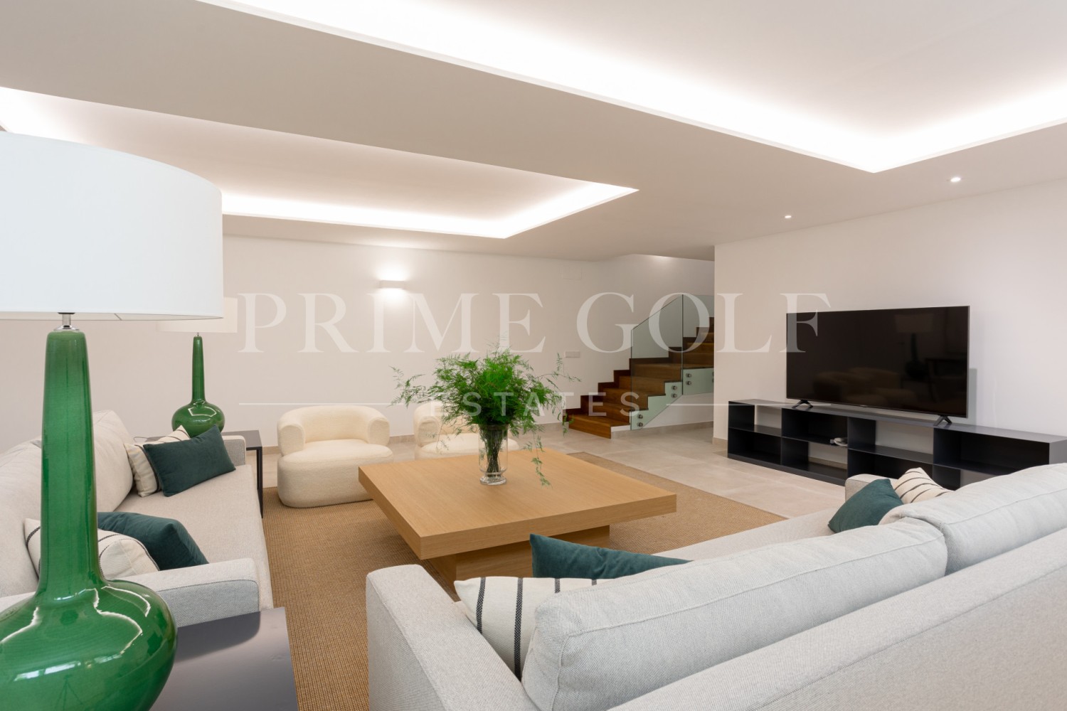 4 bed Villa For Sale in Marbella, Malaga - thumb 34