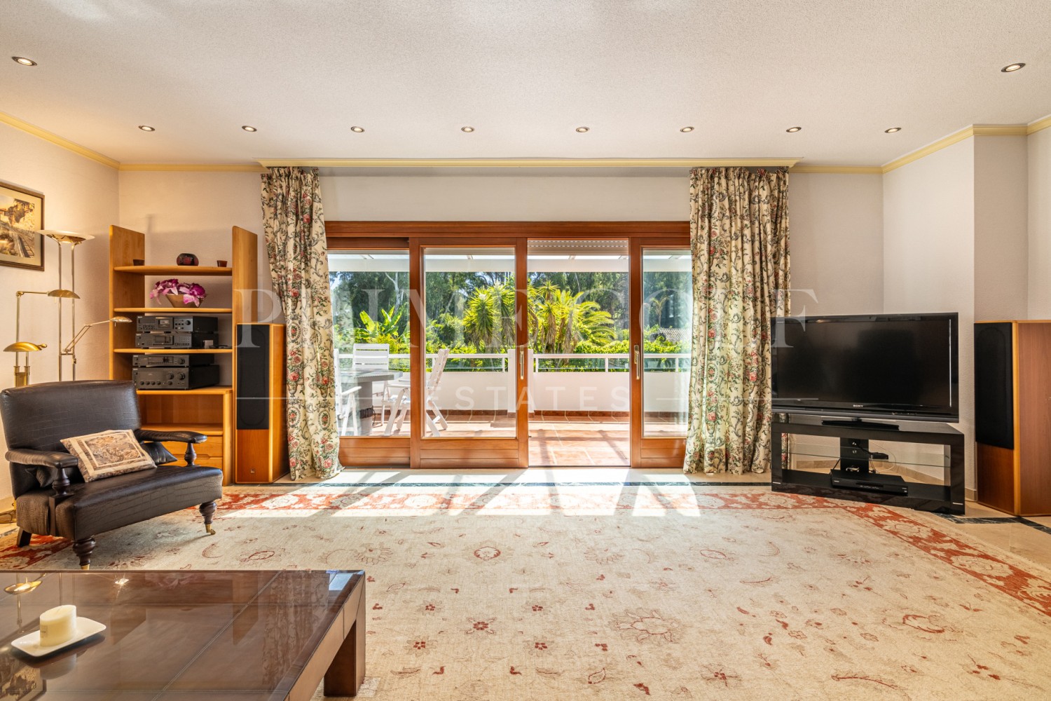5 bed Chalet For Sale in Estepona, Malaga - thumb 19