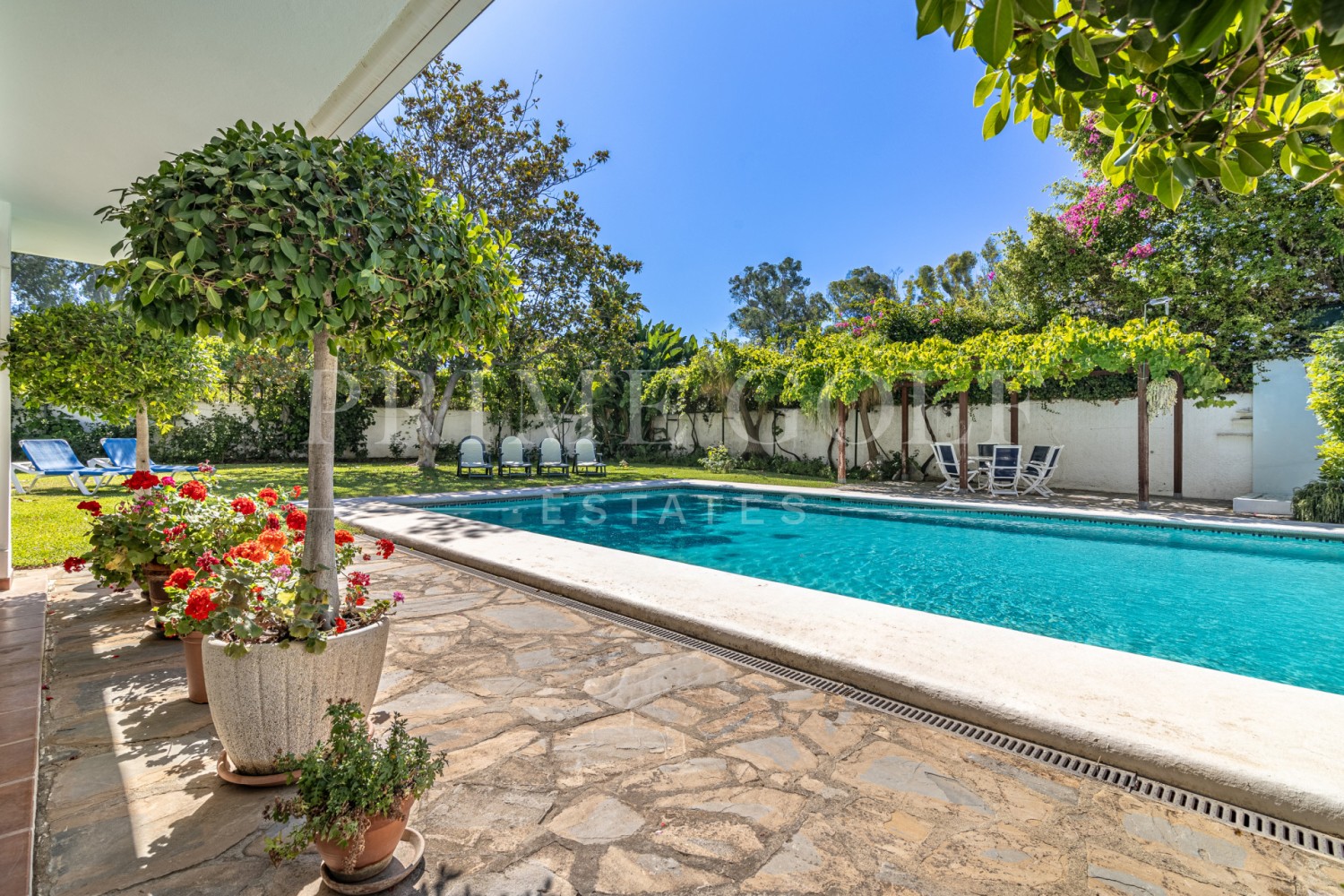 5 bed Chalet For Sale in Estepona, Malaga - thumb 31