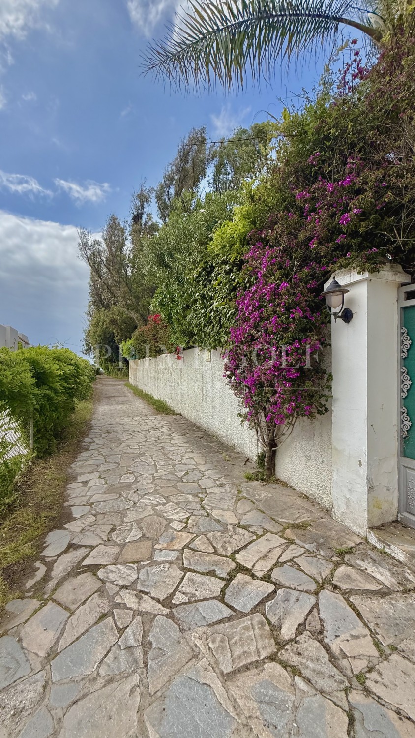 5 bed Chalet For Sale in Estepona, Malaga - thumb 37